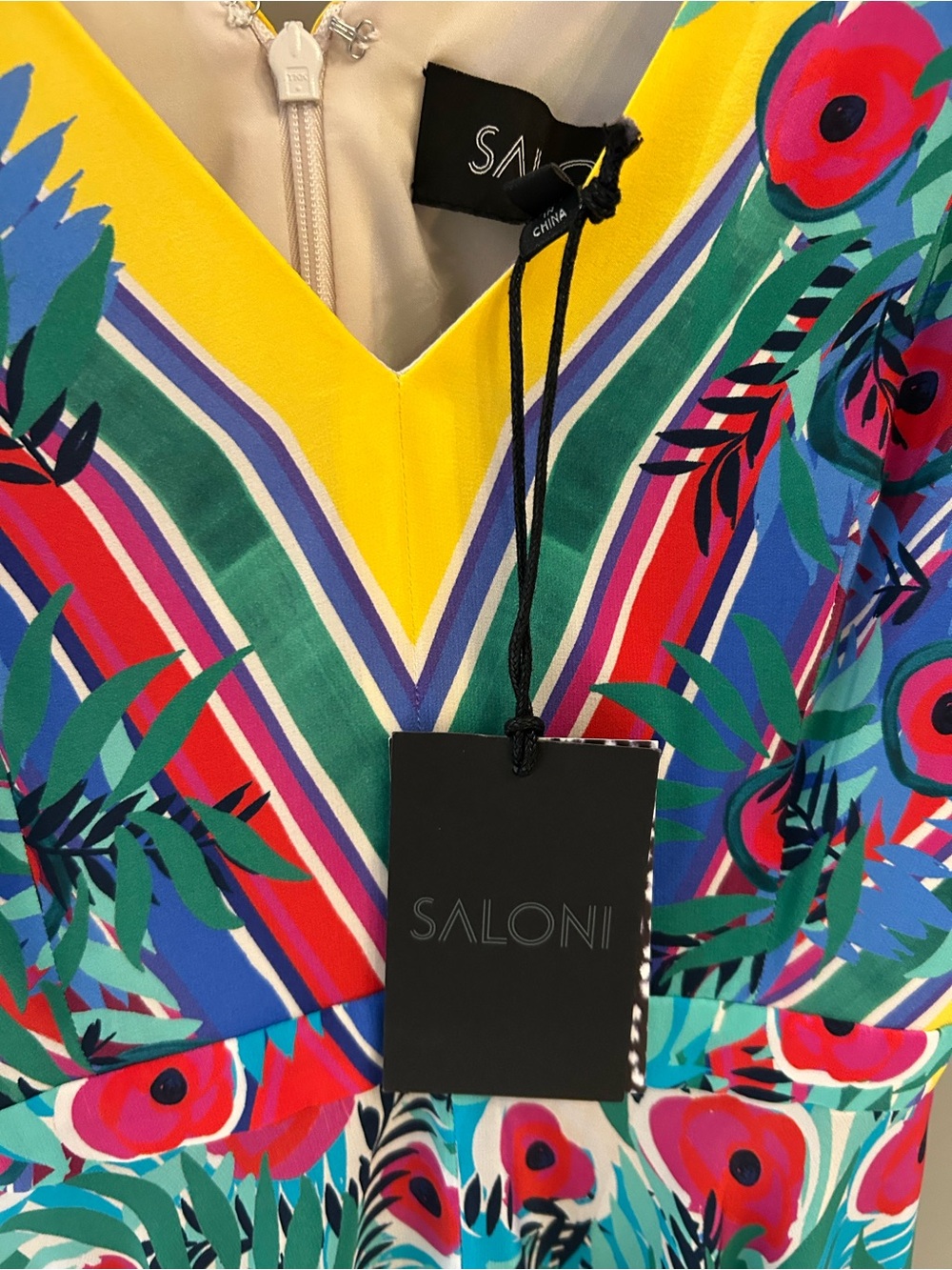 🌺 NWT! SALONI Multicolor Silk V‑Neck Asymmetrical Floral Zuri Dress - Picture 6 of 11